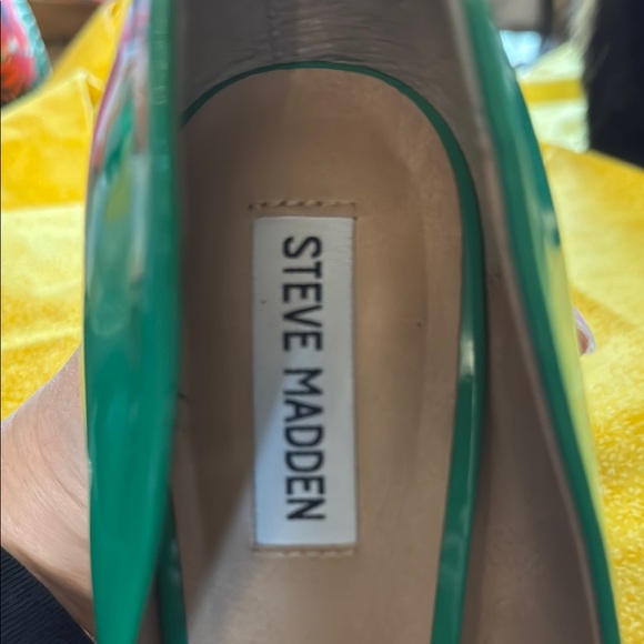 Steve Madden Green Patent Leather Stilettos - Picture 11 of 11